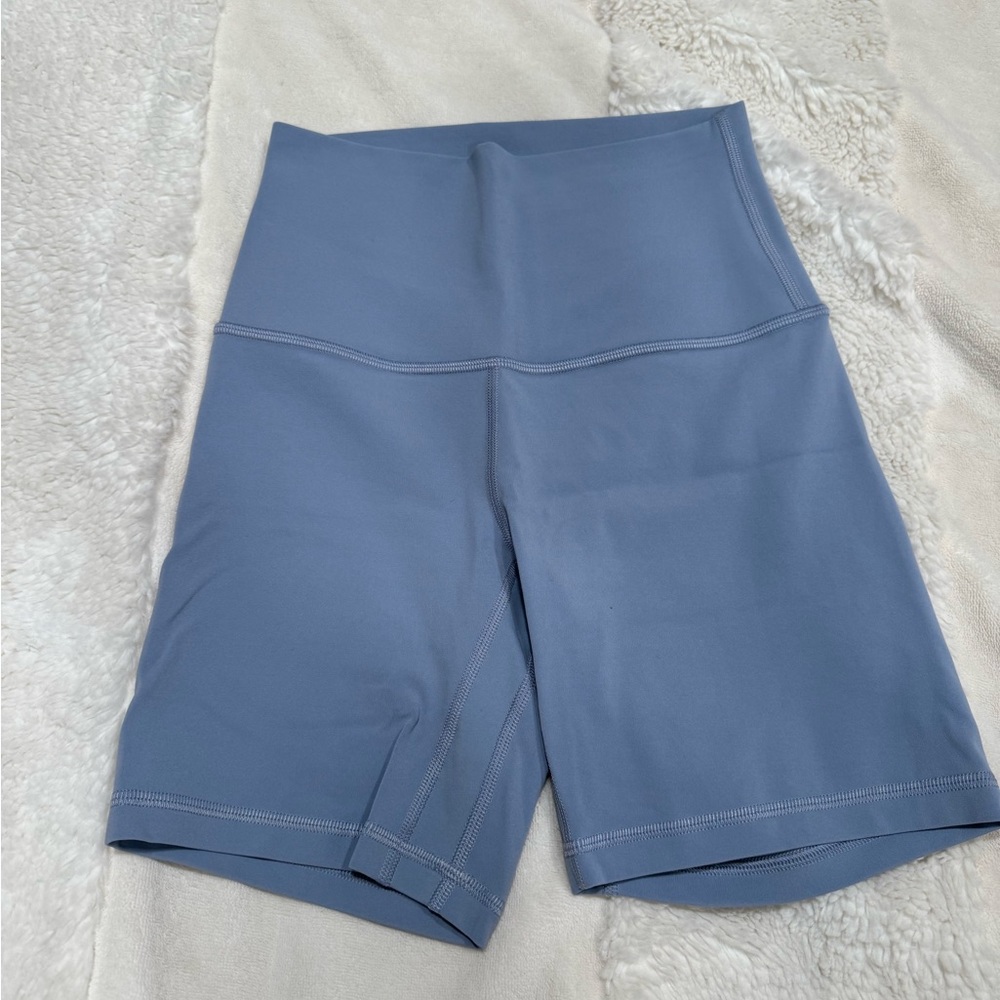 Lululemon align 6” shorts